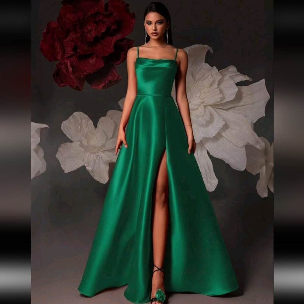Elegant Green Evening Gown
